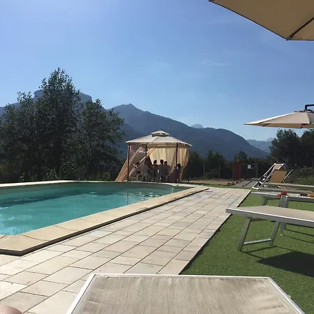 Agriturismo Il Frutteto Ghivizzano Exterior photo