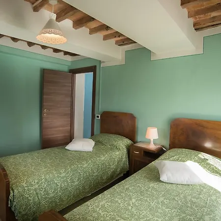 Agriturismo Il Frutteto Ghivizzano Exterior photo